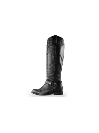  Omoda Laarzen 239846
 [MAAT] 40
 