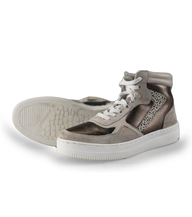Maruti Sneakers