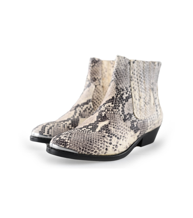 Ann Rocks Chelsea Boots