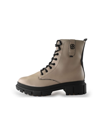 s. Oliver Veterboots Bruin 241156
 Maat 42
 