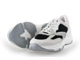 Giga Sneakers