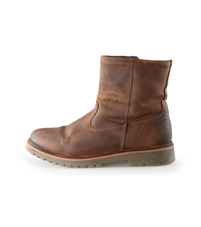 Outfielder Boots