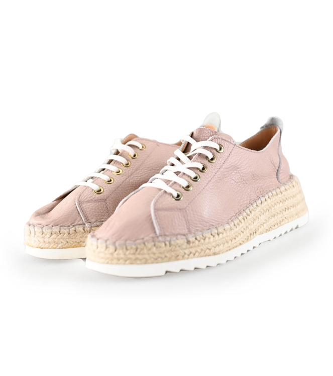 Dstrct Sneakers