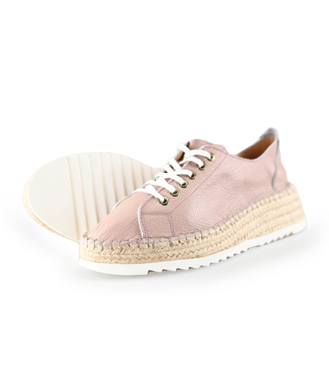 Dstrct Sneakers