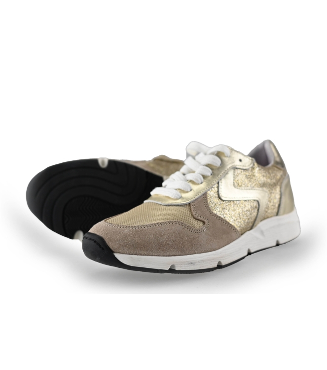 Dstrct Sneakers