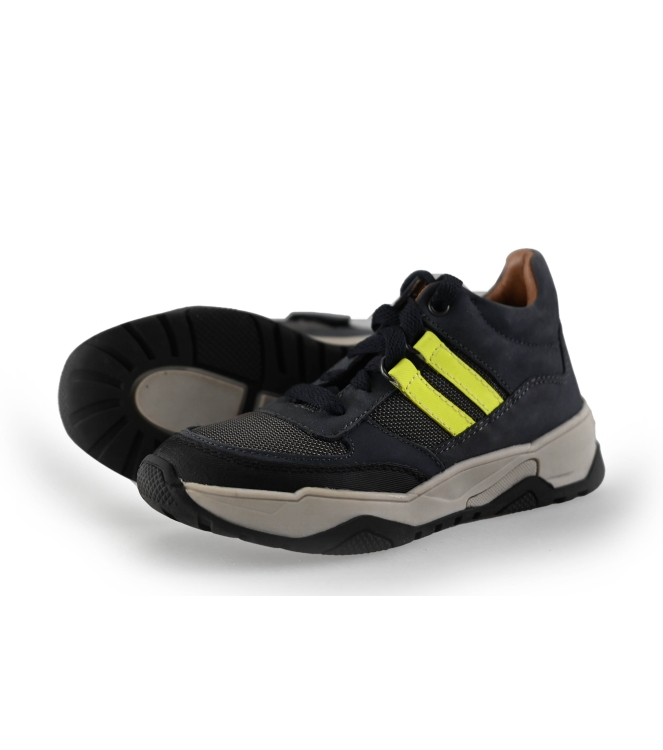 Ik Ke Sneakers