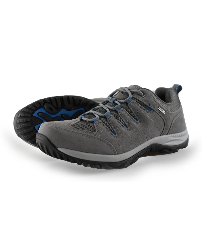 Travelin Sneakers
