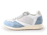 Travelin Sneakers