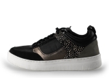 Maruti Sneakers