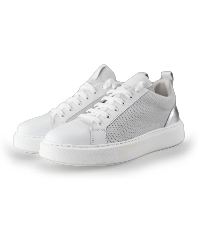 Mysa Sneakers