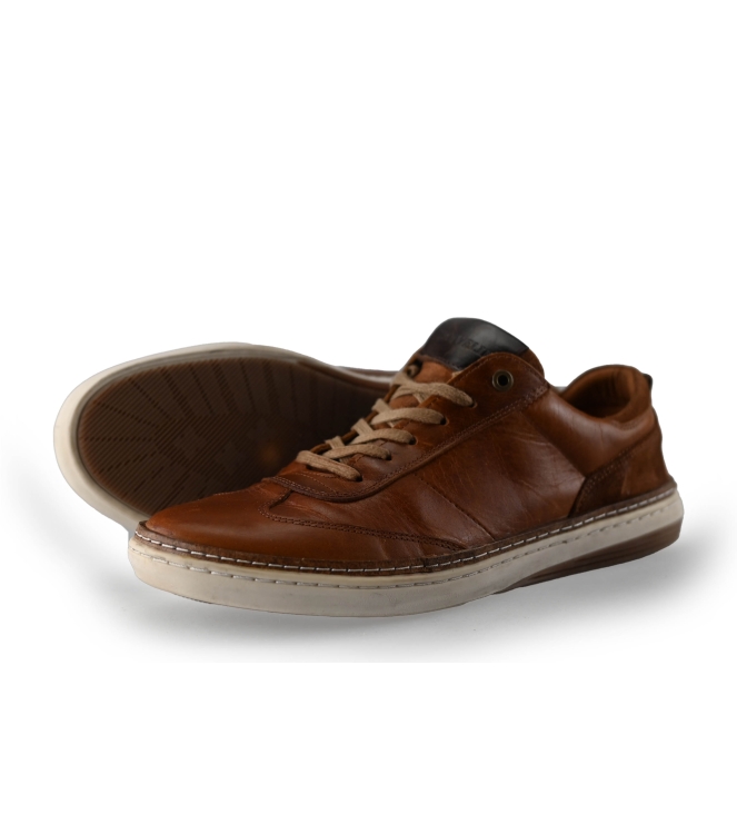 Travelin Sneakers