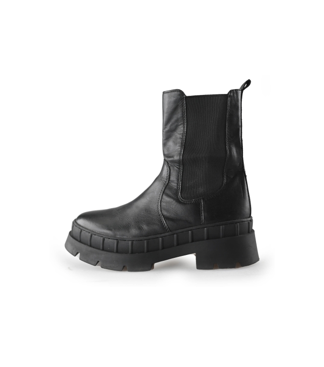 Nelson Chelsea Boots