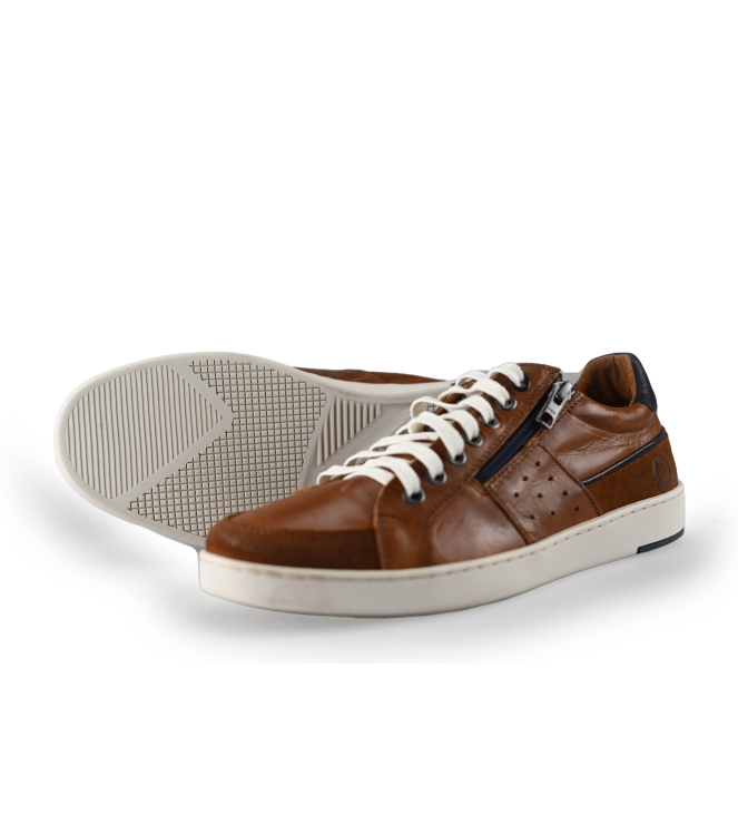 Travelin Sneakers
