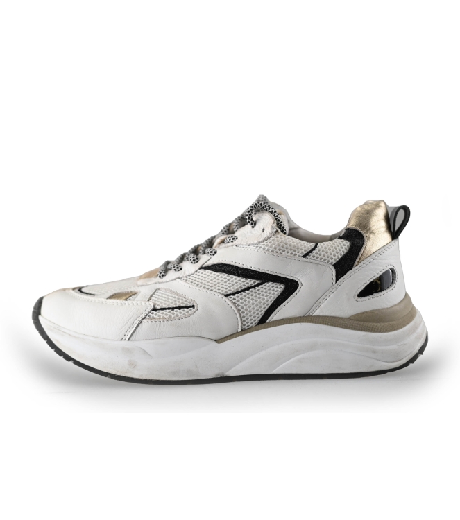 Omoda Sneakers