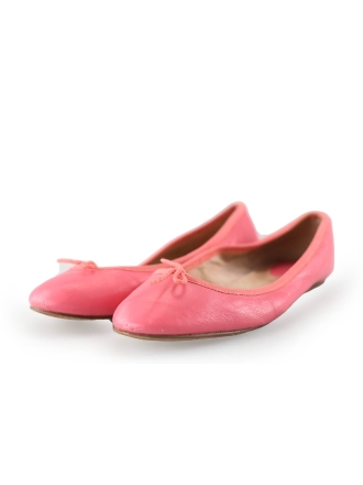  Status Ballerina'S 246255
 [MAAT] 38
 