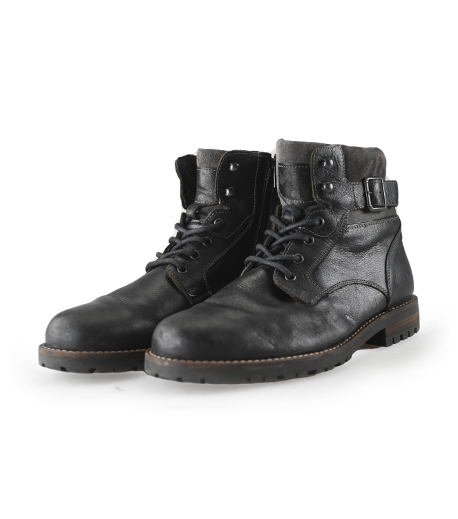 Outfielder Veterboots