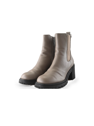  Esprit Enkellaarzen 247801
 [MAAT] 39
 