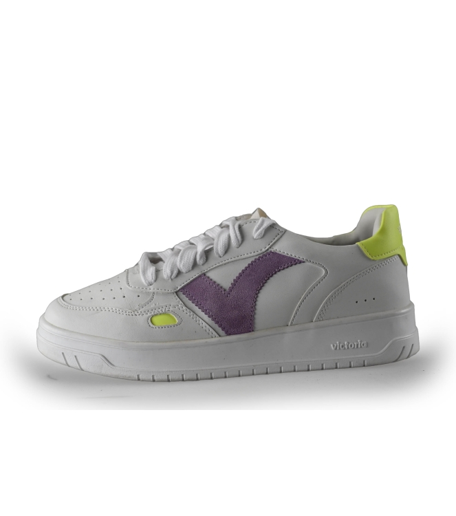 Victoria Sneakers