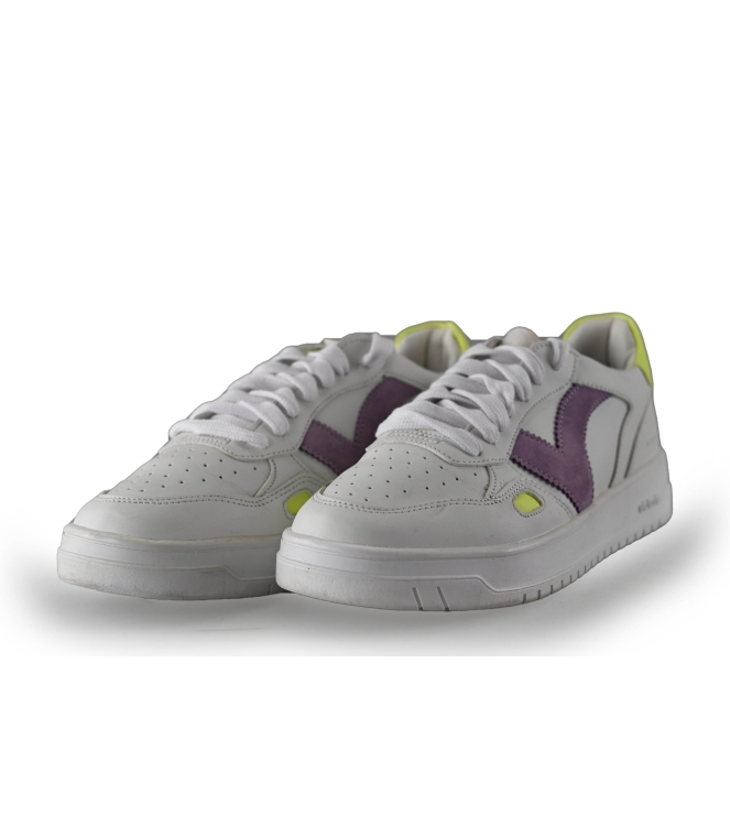 Victoria Sneakers
