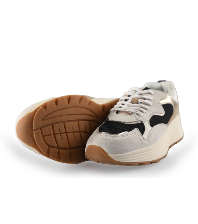 Dstrct Sneakers