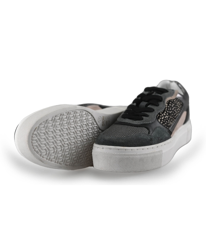 Maruti Sneakers