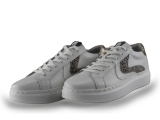 Maruti Sneakers