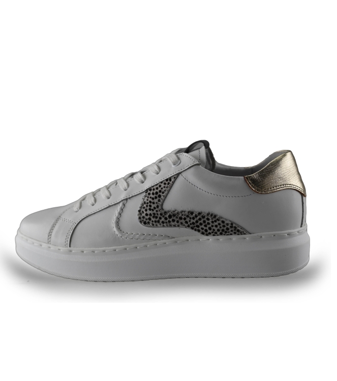 Maruti Sneakers