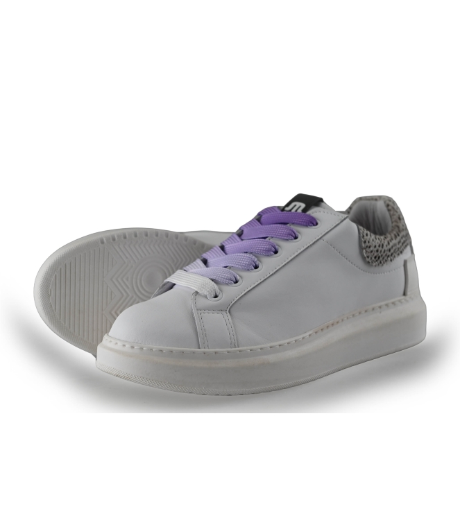 Maruti Sneakers