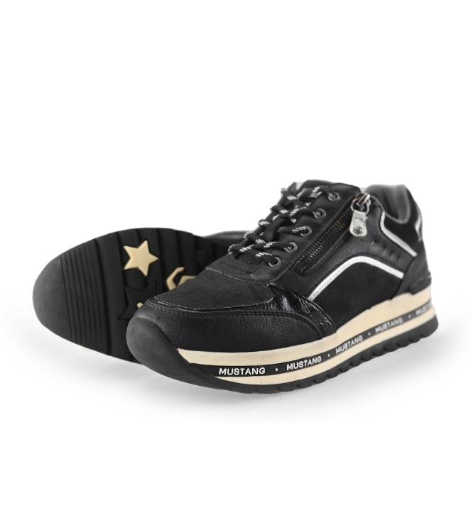 Mustang Sneakers