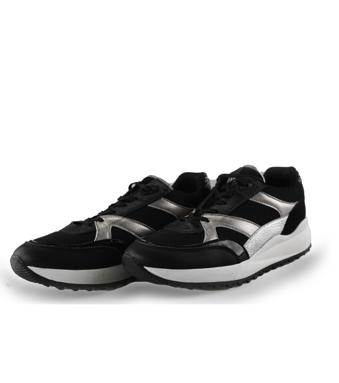 Maruti Sneakers
