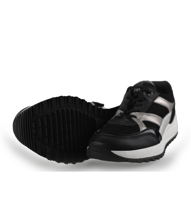 Maruti Sneakers