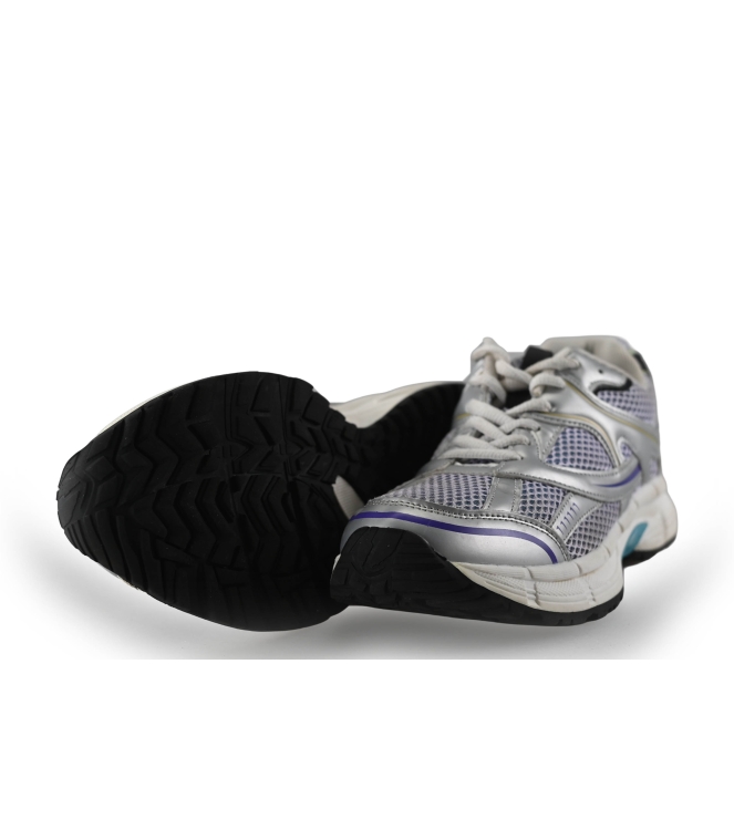 Dstrct Sneakers