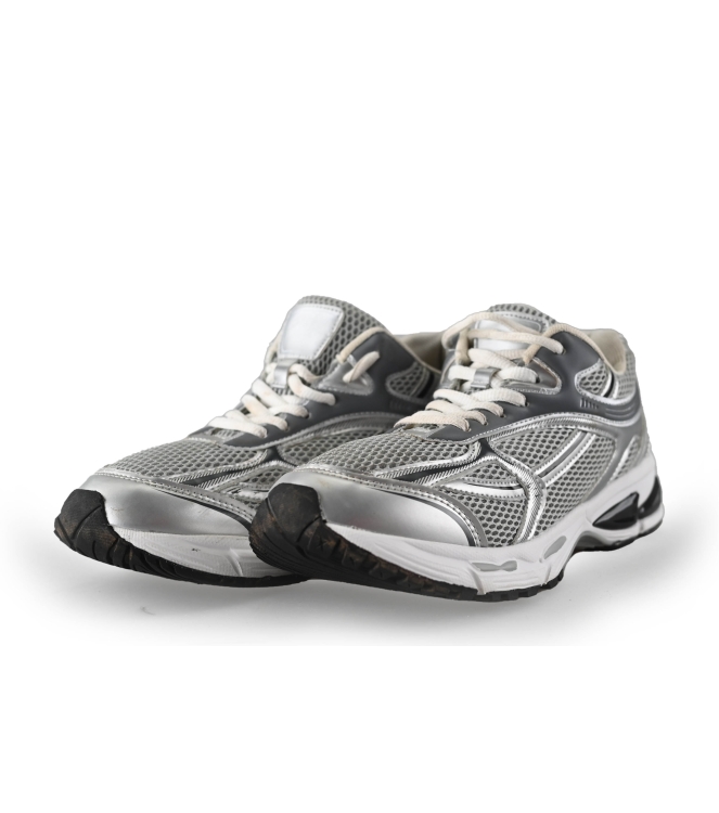 Dstrct Sneakers