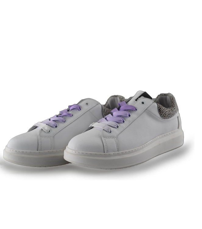 Maruti Sneakers