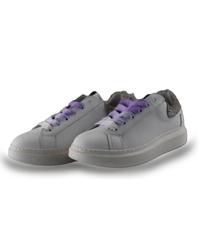 Maruti Sneakers