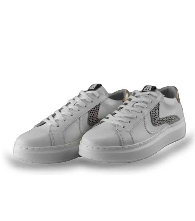 Maruti Sneakers