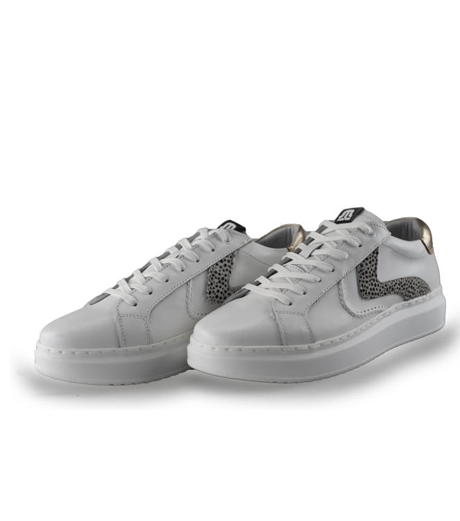 Maruti Sneakers