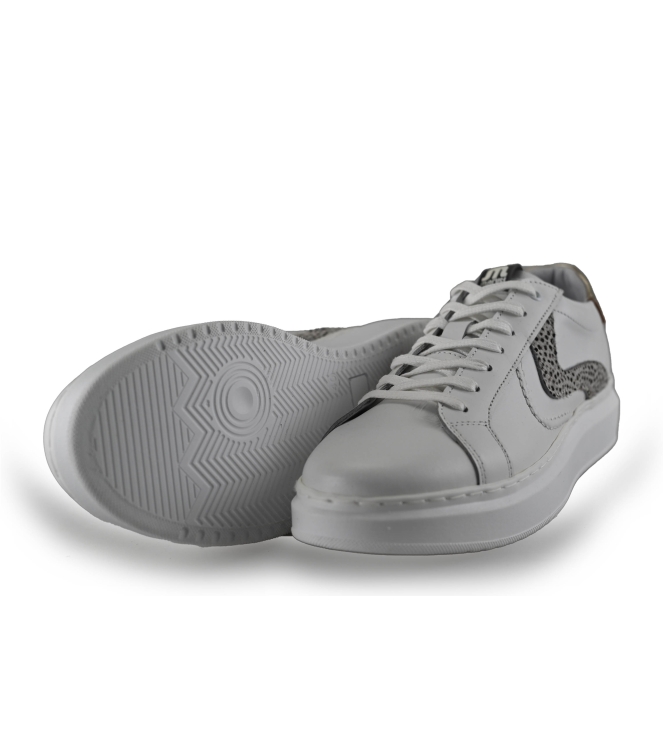 Maruti Sneakers