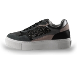 Maruti Sneakers