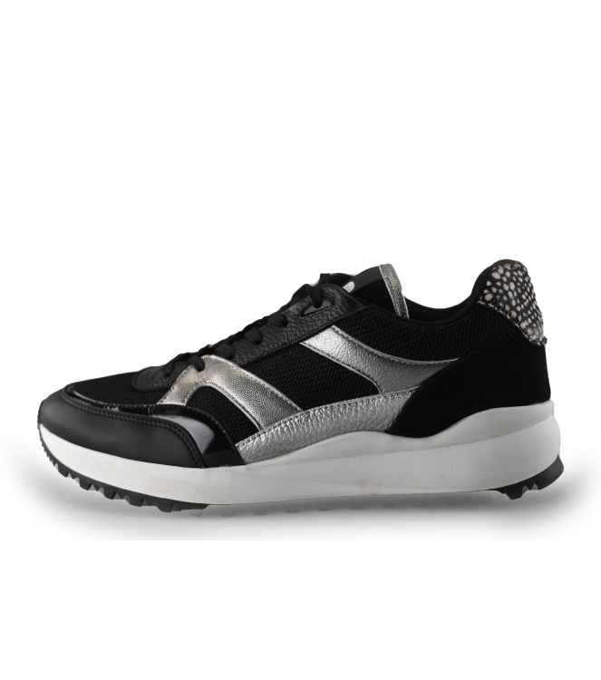 Maruti Sneakers