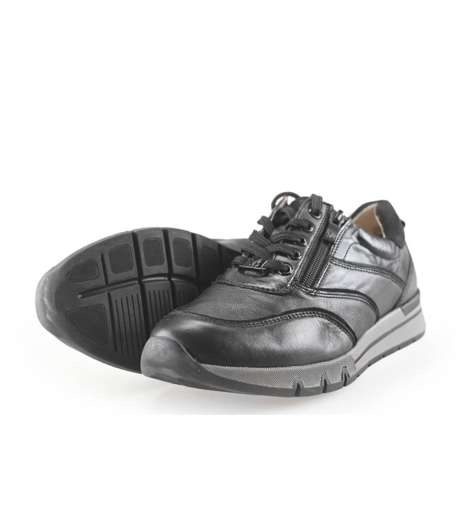 Caprice Sneakers