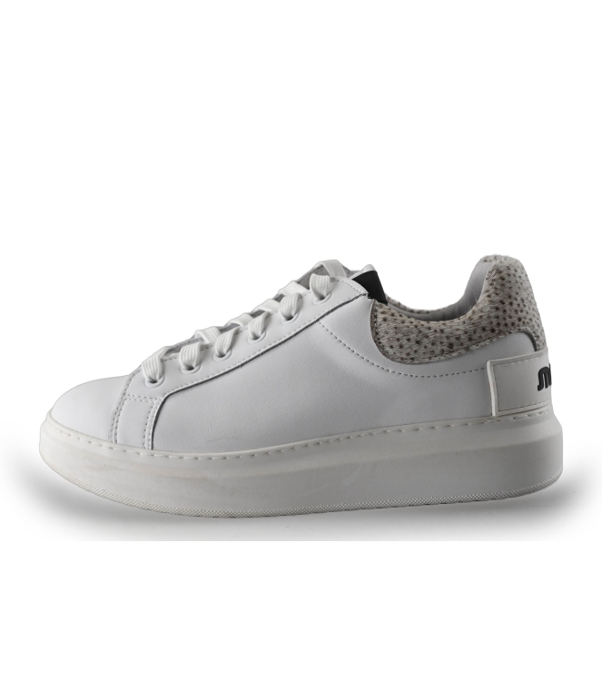 Maruti Sneakers
