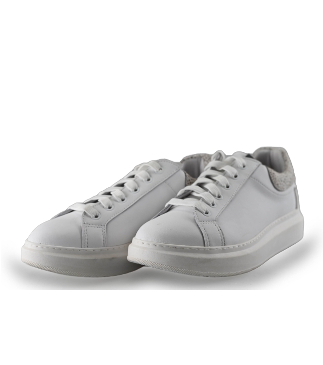 Maruti Sneakers