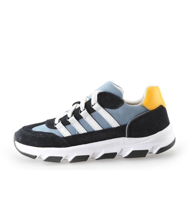 Dstrct Sneakers