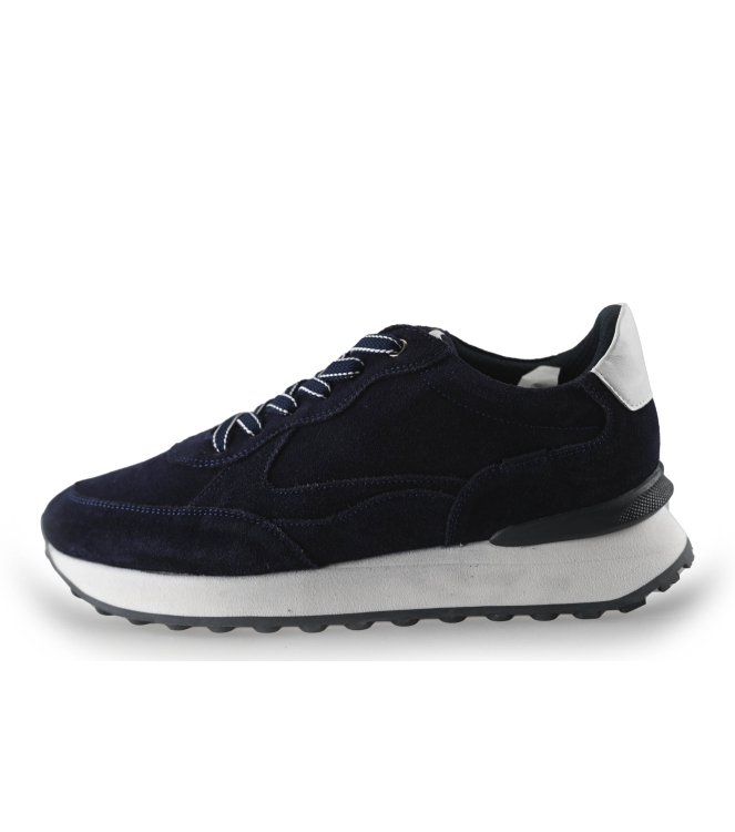 Vertice Sneakers