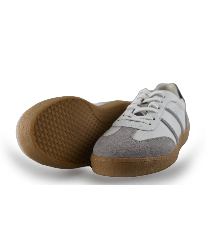 Clae Sneakers