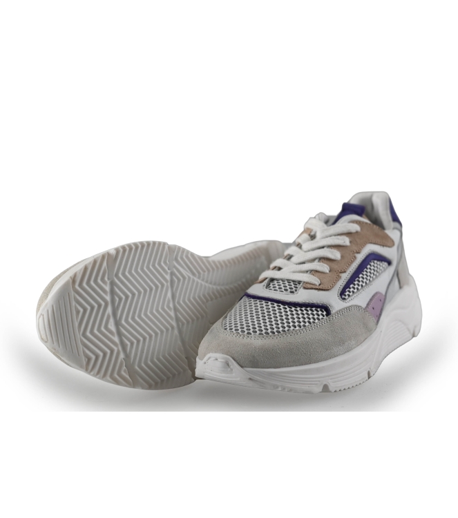 Giga Sneakers