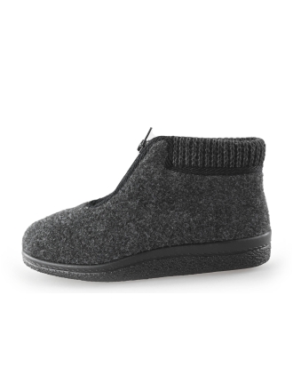  Nelson Pantoffels 259962
 [MAAT] 38
 