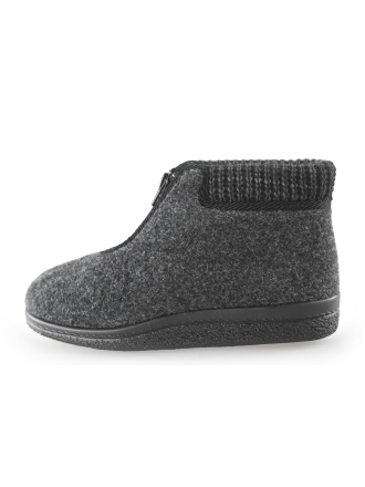  Nelson Pantoffels 259975
 [MAAT] 38
 