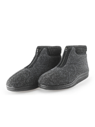  Nelson Pantoffels 259975
 [MAAT] 38
 